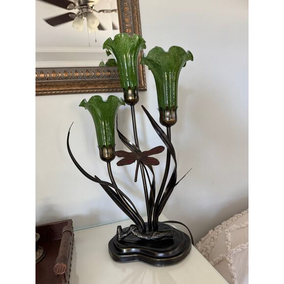 Vintage Dale Tiffany 3-Light Lily Lamp w/ Dragonfly - Picture 9 of 10